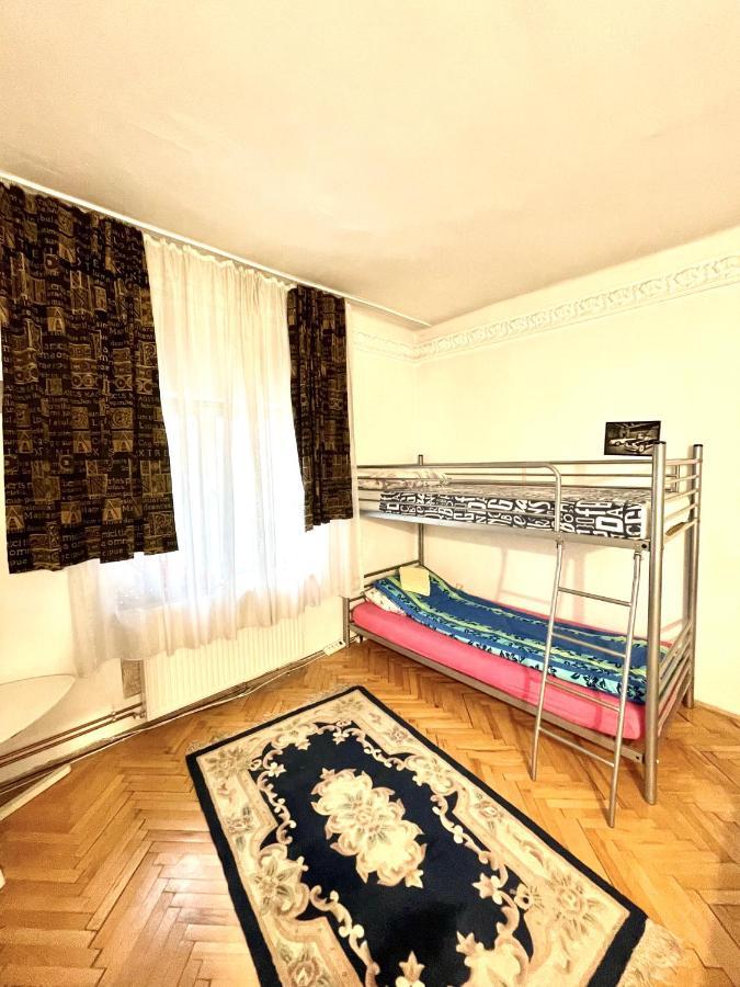 Mosaico Alfetta Hostel 티미쇼아라 외부 사진