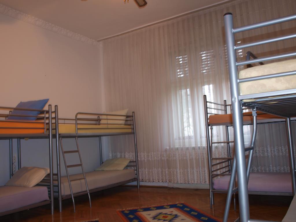 Mosaico Alfetta Hostel 티미쇼아라 외부 사진